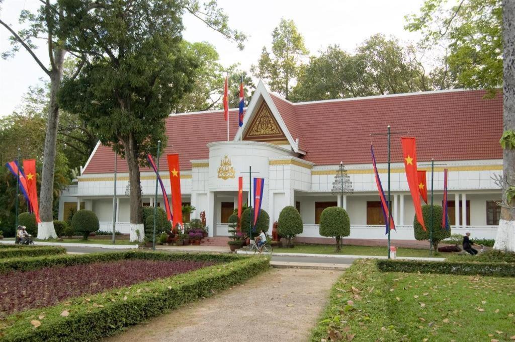 ไร โลตัส รีสอร์ต ดังกอร์ Hotel เสียมราฐ ภายนอก รูปภาพ