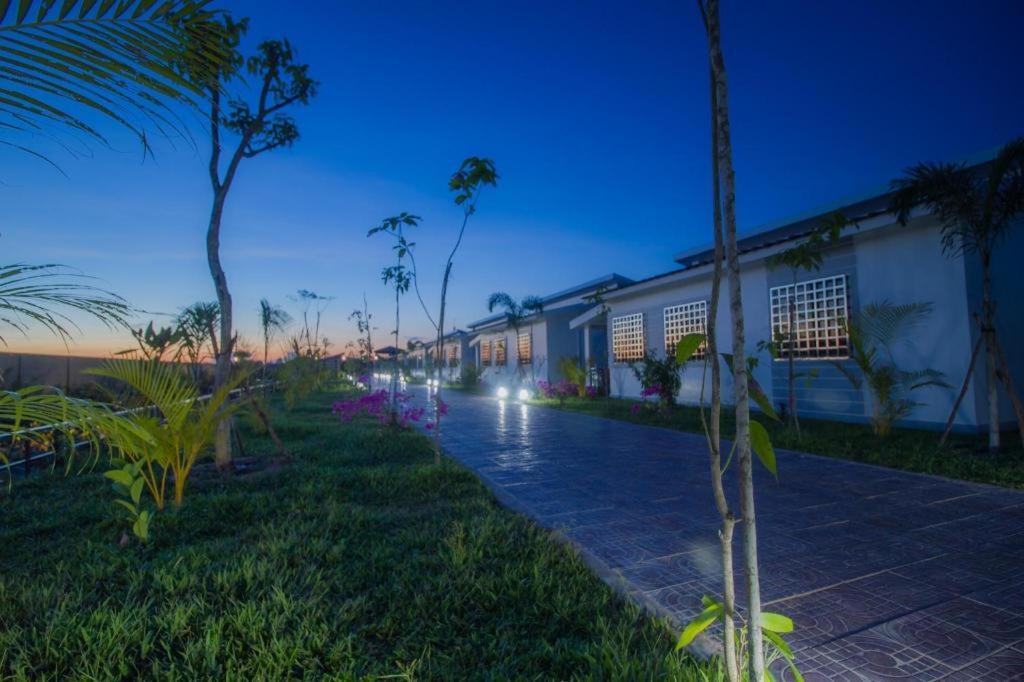 ไร โลตัส รีสอร์ต ดังกอร์ Hotel เสียมราฐ ภายนอก รูปภาพ